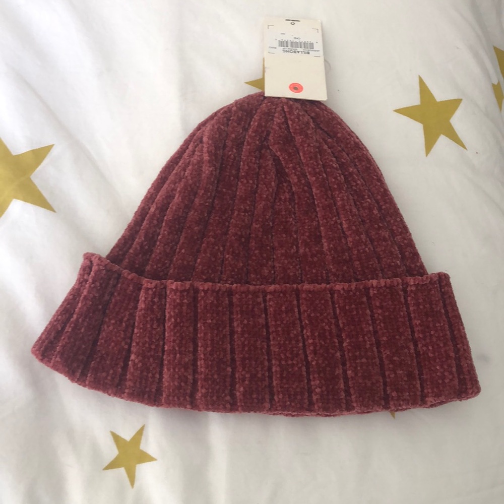 Fuzzy BillaBong Beanie